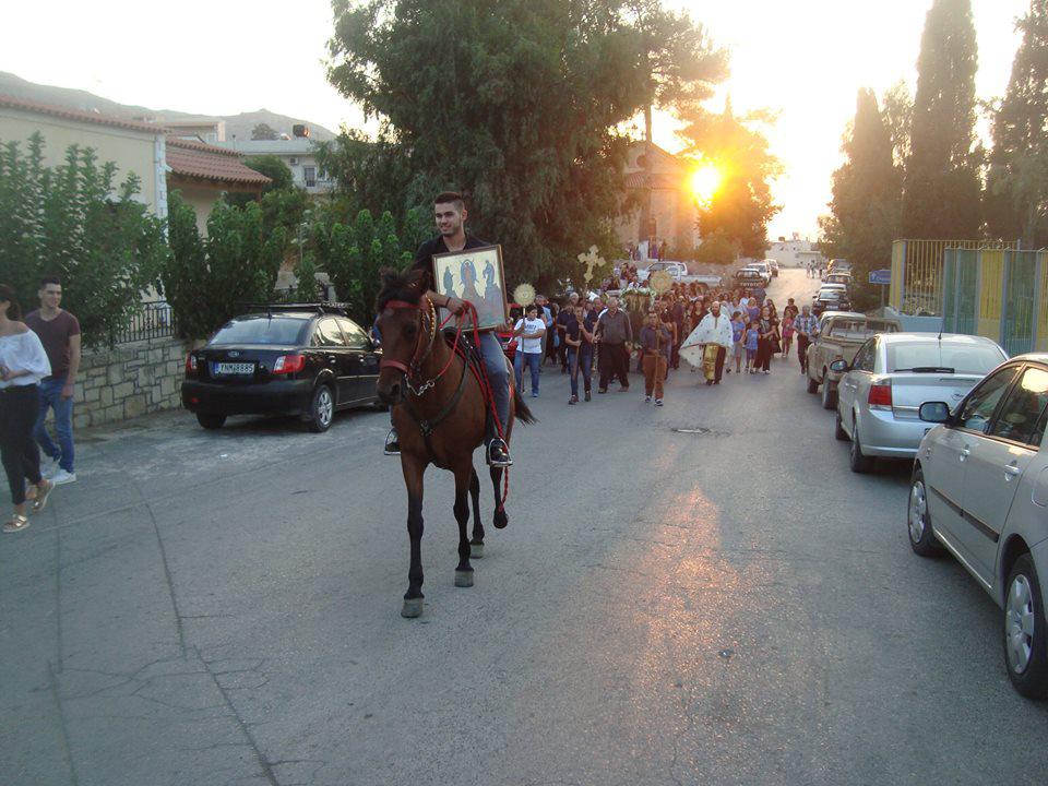 Λιτανεία της εικόνας της Μεταμόρφωσης του Σωτήρος στον Πύργο Μονοφατσίου