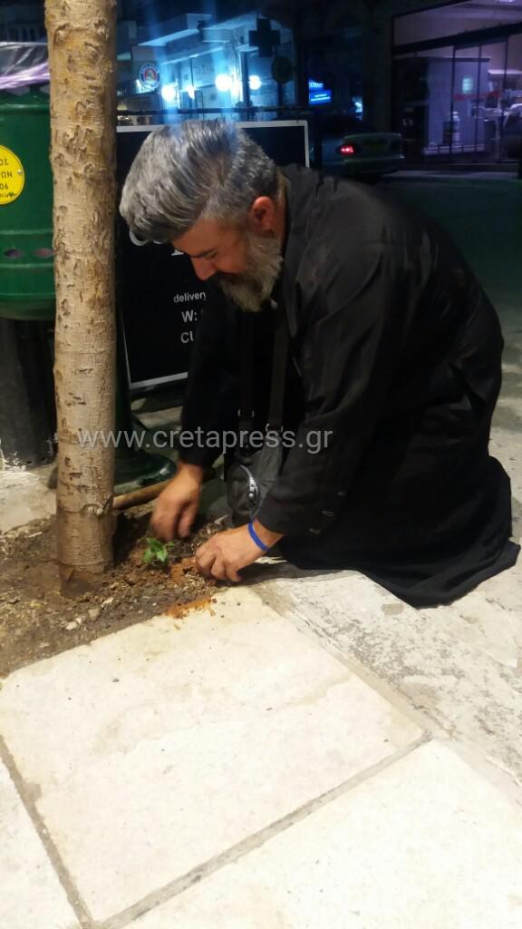 Ο Πάτερ Νικόλαος, ο Βασιλικός και η πράξη!