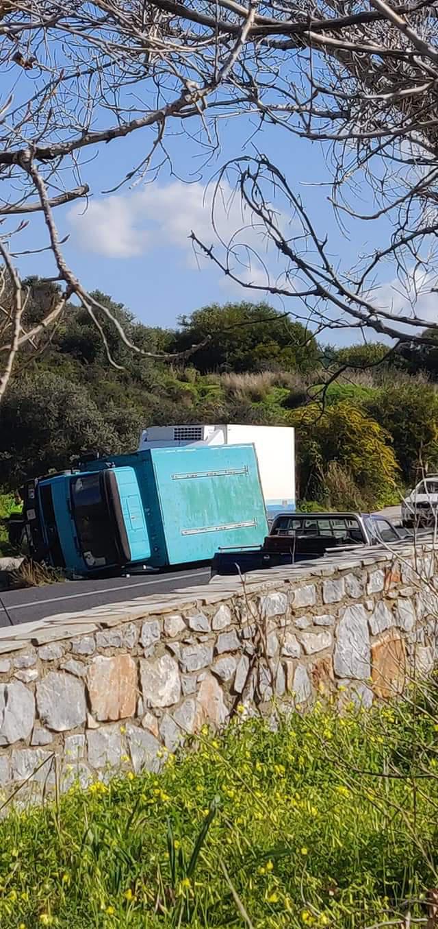 Xανιά: Φορτηγό ντελαπάρισε στην Εθνική