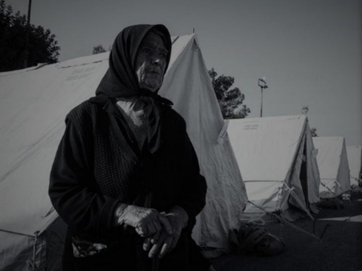 Σεισμός, μ’ ένα παράταιρο δάκρυ σαν κόμπος λιβάνι